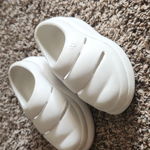 UGG Sport Yeah Clog in White size 11 toddlr - Picture 3 of 8